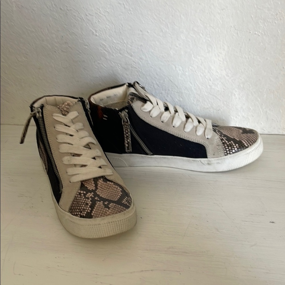 DOLCE VITA Zonya Snake Print Sneakers